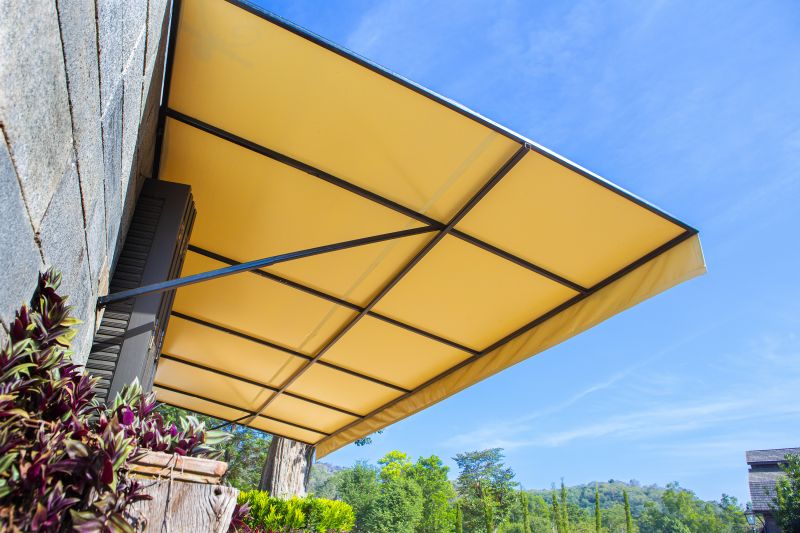 Retractable Awning Replacement in Napa, CA